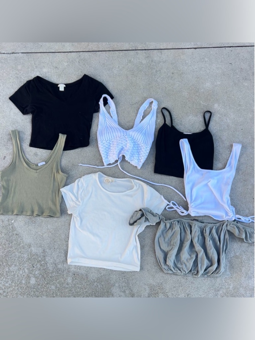 Women’s clothing bundle
